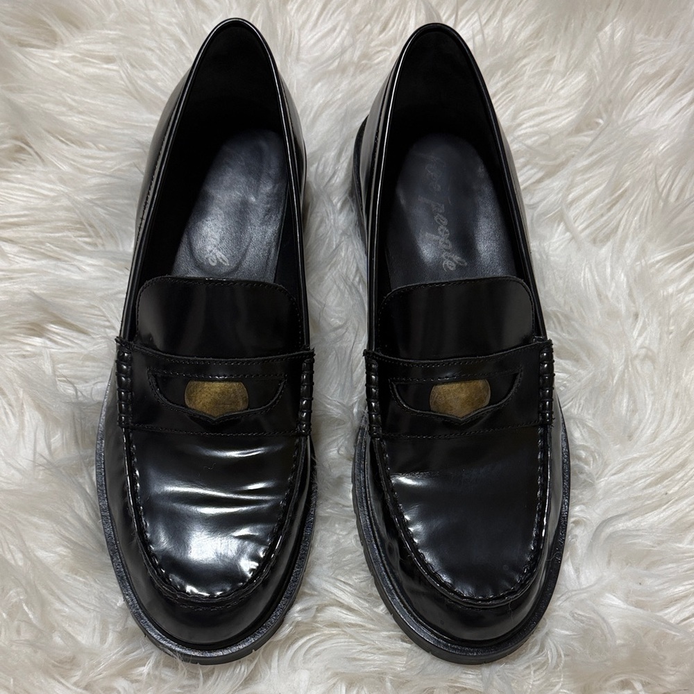 FREE PEOPLE Women’s Black Leather Penny Loafers - A Classic Shoe SZ 10